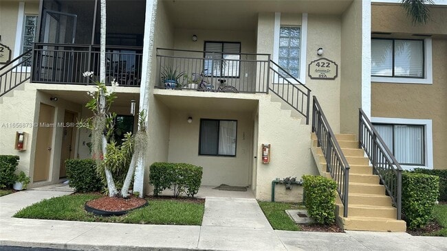 Foto del edificio - 422 Lakeview Dr