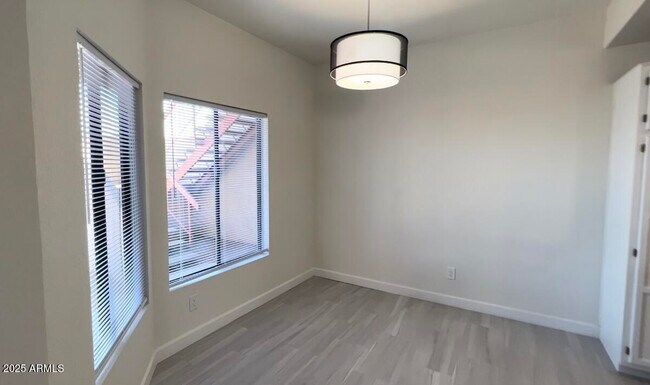Foto del edificio - 11666 N 28th Dr