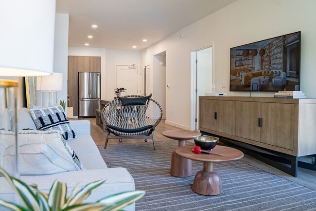 Building Photo - Simply Stunning Condo for Rent in Fremont!