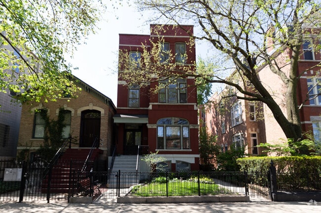 Building Photo - 2013 W Evergreen Ave