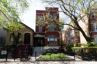Building Photo - 2013 W Evergreen Ave