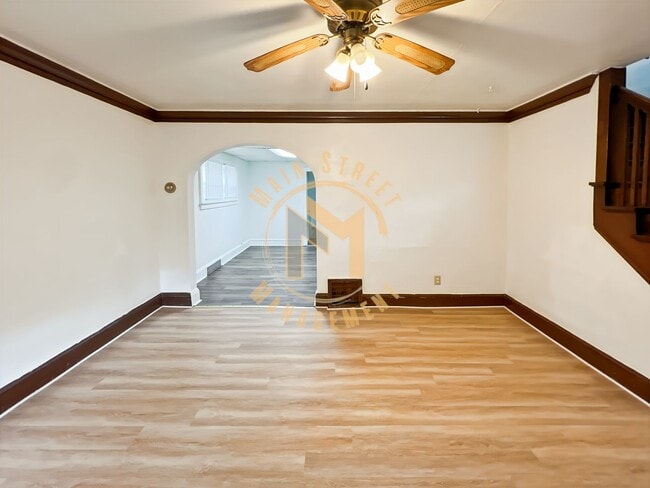 Building Photo - 608 2nd St