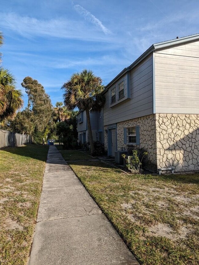 Building Photo - 3075 Aaron Burr Ave