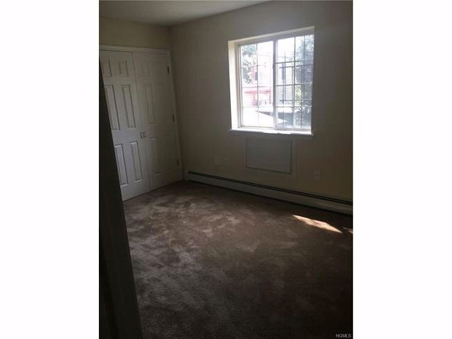 Foto del edificio - 958 E 219th St