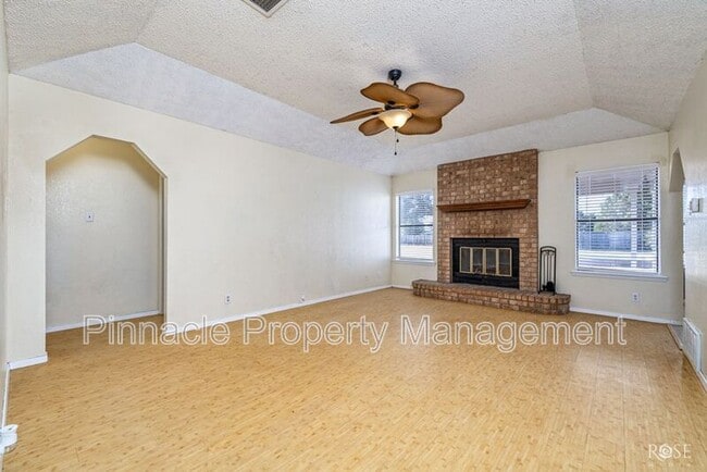 Building Photo - 1013 Scott Ln