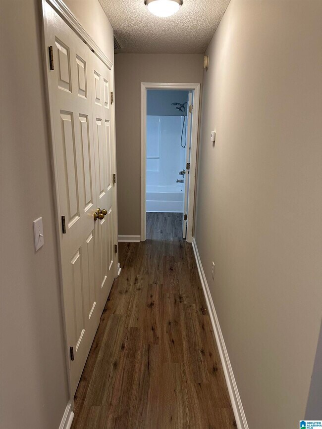 Building Photo - 4523 Rock Creek Cir