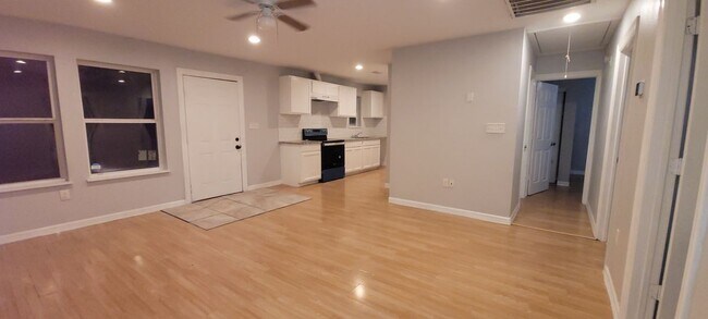 Foto del edificio - 7608 E Magnolia, B