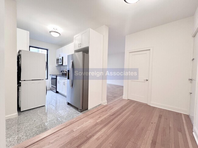 Foto del edificio - 652 West 163rd Street