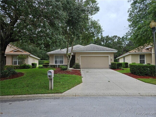 Building Photo - 836 W Silver Meadow Loop