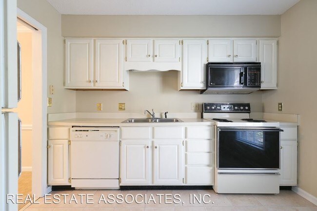 Building Photo - 2 br, 2.5 bath House - 3117 Coachmans Way