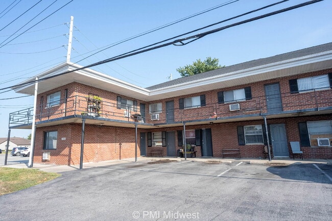 Foto del edificio - "Cozy 400 Sq Ft Studio in Avon - Ideal for Minimalist Living!"