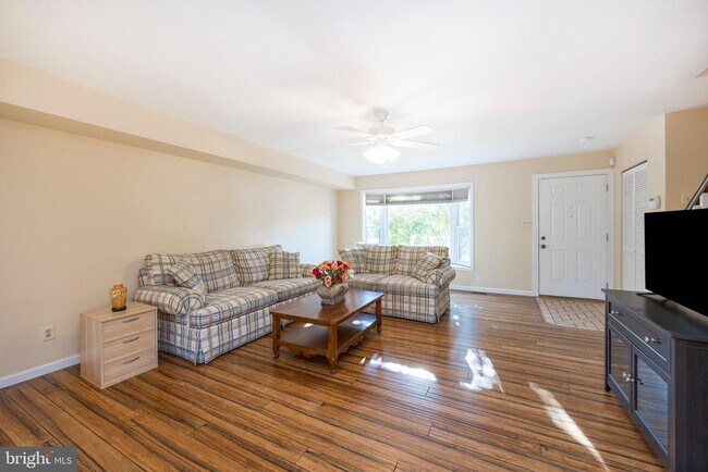 Foto del edificio - 3930 Gatehouse Lane
