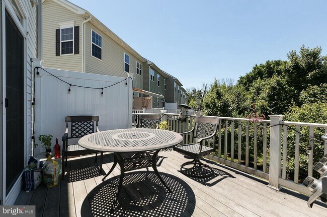 Building Photo - 8505 Young Rivers Ct