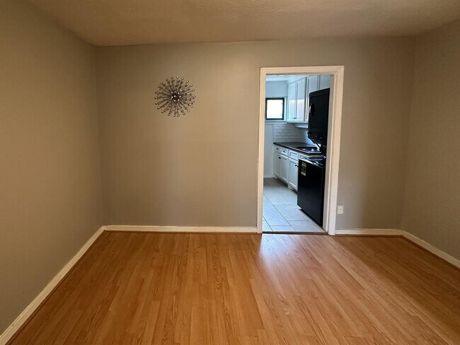 Foto del edificio - 5417 Ennis St