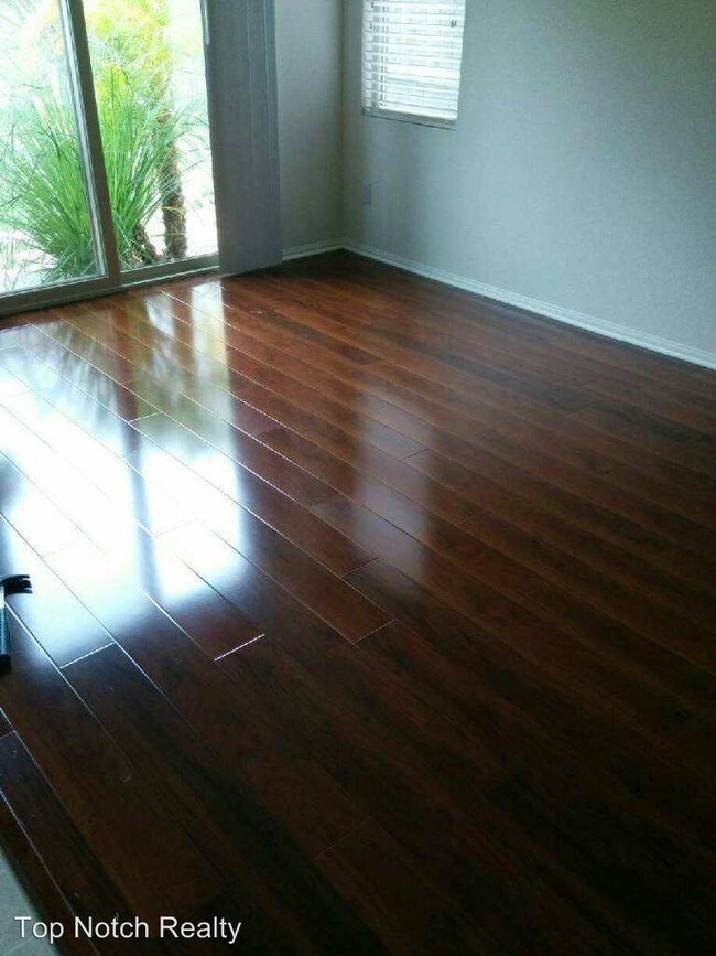 Foto del edificio - 1610 Copper Penny Dr