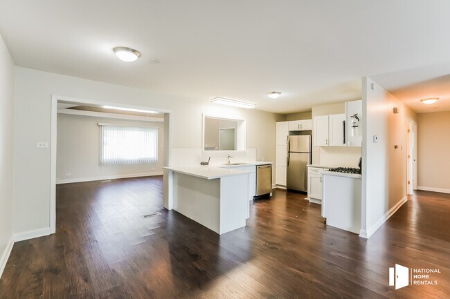 Foto del edificio - 15220 Ridgeway Ave