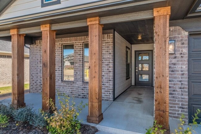 Building Photo - 3236 Pagoda Pead Dr