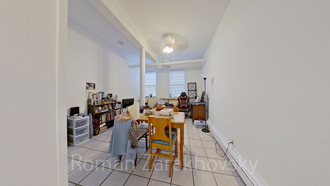 Foto del edificio - 1300 Commonwealth Ave