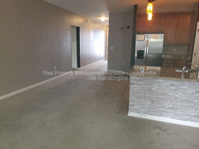 Building Photo - 11462 Carson Lake Dr