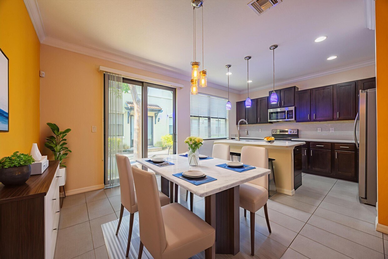 Foto principal - 1078 NW 33rd Manor
