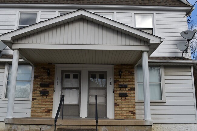 Front of House, private entrance. - 226 Mill St