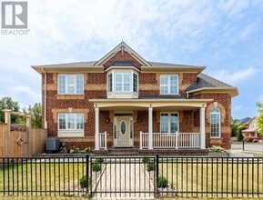 Building Photo - 802 Yates Dr