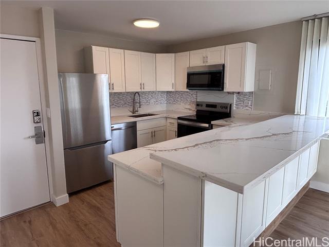 Building Photo - 2140 Kuhio Ave.