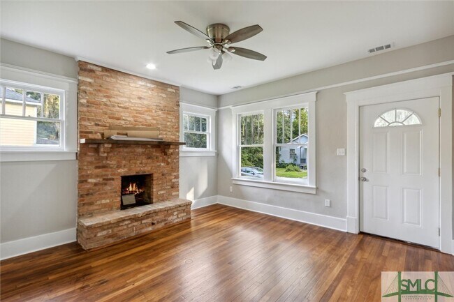 Foto del edificio - 1411 E 38th St