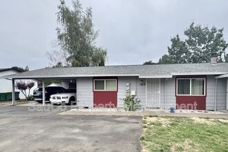Building Photo - 1619 23rd Ave