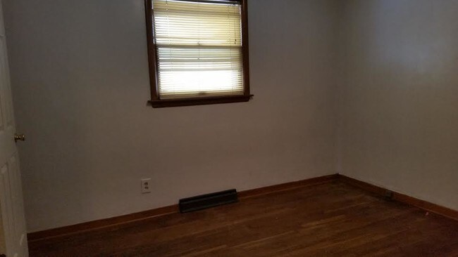 Foto del edificio - 2211 Grant Ave