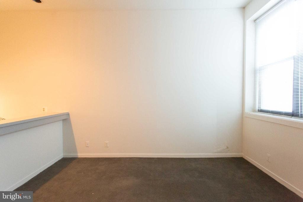 Primary Photo - 130 Arch St