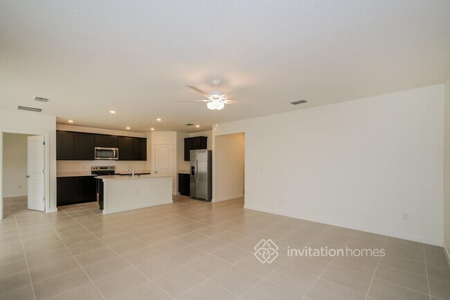 Foto del edificio - 4129 Feldspar Ln