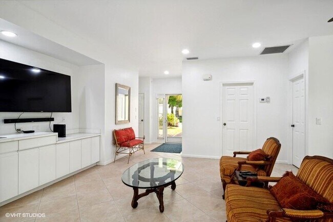 Foto del edificio - 7625 Winged Foot Ct