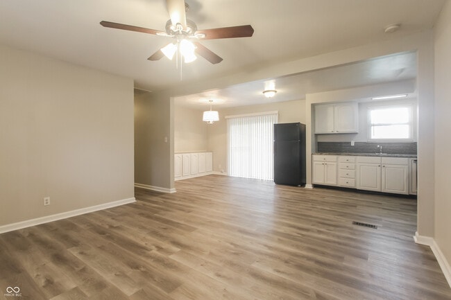 Building Photo - 5105 Rixon Ave
