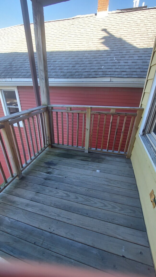 2146 W Fletcher St Unit 2, Chicago, IL 60618 Apartments at 2146 W