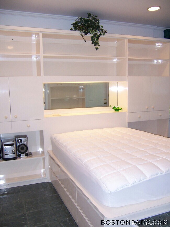 Foto del edificio - 79 Harvey St