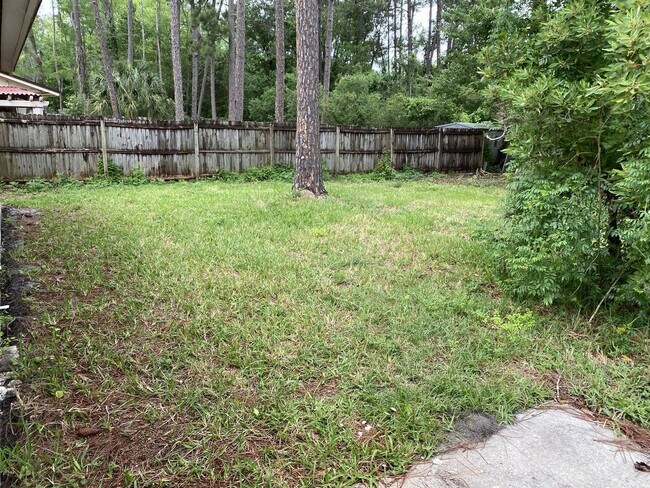 Foto del edificio - 4177 Timberlake Dr