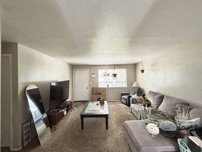 Foto del edificio - 2400 S Hilton St