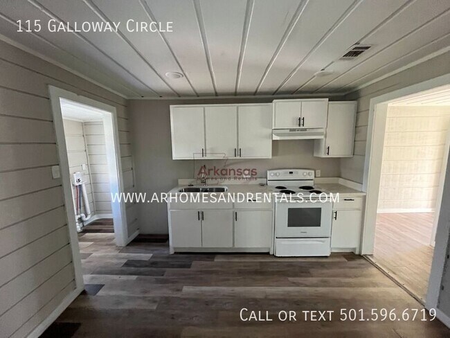 Foto del edificio - 115 Galloway Cir