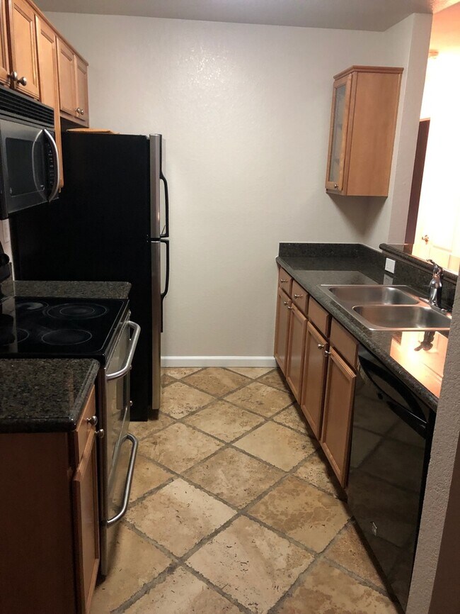 Building Photo - 3365 Foxtail Terrace