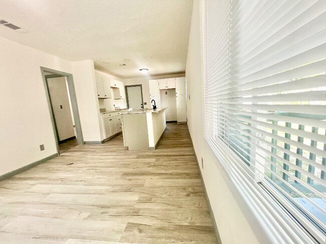 Foto del edificio - 7381 Fernandina Ave