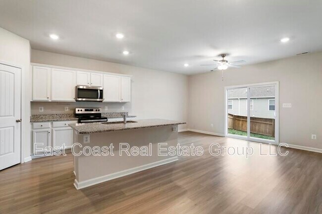 Building Photo - 124 Cramsford St