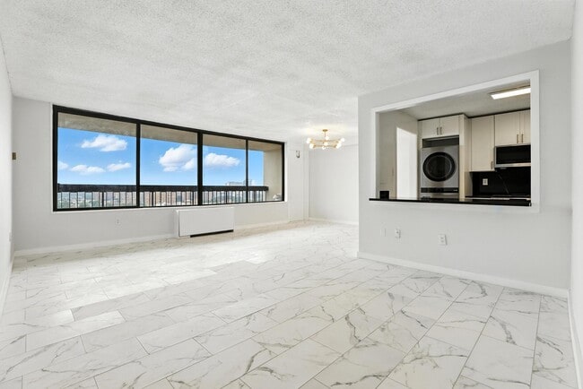 Photo - 3705 S George Mason Dr Apartment