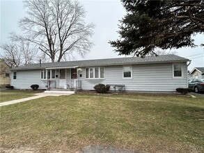 Building Photo - 415 Hazelhurst Ave