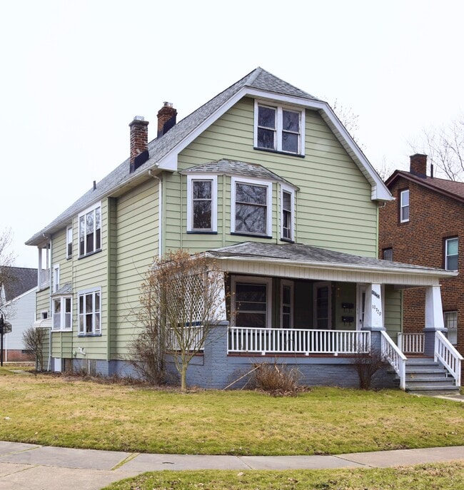 Building Photo - 10720 Edgepark Dr
