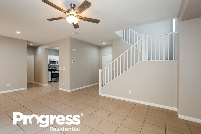 Foto del edificio - 1221 Sunny Acres Ave