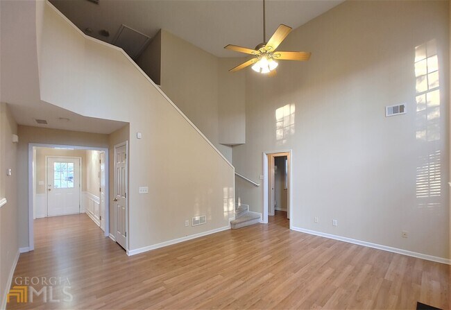 Building Photo - 4510 Ridgefair Dr