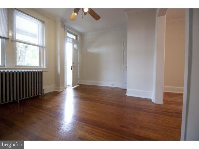 Foto del edificio - 541 Old Elm St