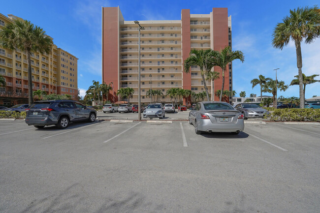 Building Photo - 1391 S Ocean Blvd