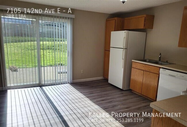 Foto del edificio - Cute 2 bed 1 bath Tri-Plex in Sumner